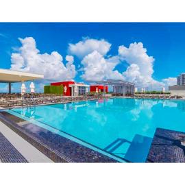 Splendid apartment for 4 pax partial view of the beach in Hollywood M