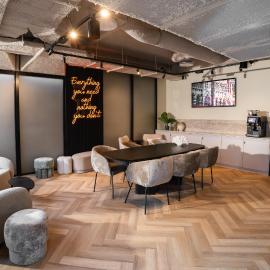 Cabins Hotel Amsterdam: Amsterdam'da bir otel