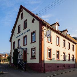 Syrtaki Rooms Comfortable Business Stay im Schwarzwald, hotel en Gernsbach