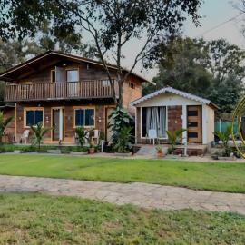 Londa में, होटल Garden Villa Homestay ! Dandeli Ramnagar ! Eco Friendly Villa