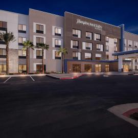 Hampton Inn & Suites Corona, Ca, hotell i Corona
