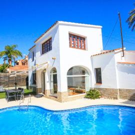 LITORAL COSTA DORADA - VILLA FIORELLA Only Families, hotel in Cambrils