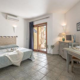 Relaxing Residenzia Palau Green Village M2 Premium Studio Sleeps 2