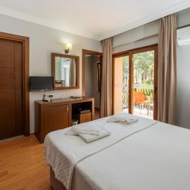 Pine Valley Hotel Oludeniz، فندق في أولدينيس