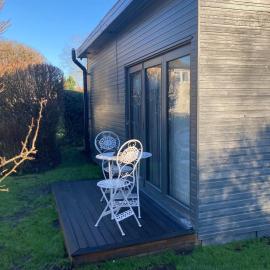 Cosy Countryside Cabin, hotell i Bramley