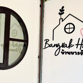Bangrak house 200 meters near BTS SaphanTaksin in city