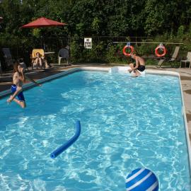 Sandy Shore Cottages Luxury Resort on Rice Lake, hotel a Harwood