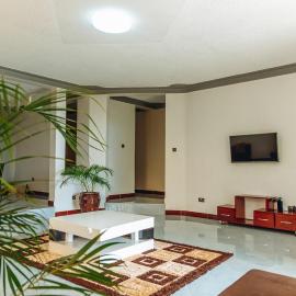 Affordable Homely Apartment 2, hotel in Buzzi