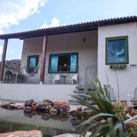 Pousada Independente com Lago Natural Privativo - Chalé Jade