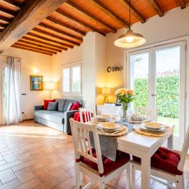 Prato में, होटल Countryside View - Villetta Chic