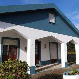 Azul 31, hotel in Lajes das Flores