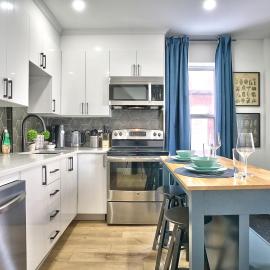 Sherby LUX - Central, Parking, Renovated, Sleeps 6, ξενοδοχείο σε Σέρμπρουκ