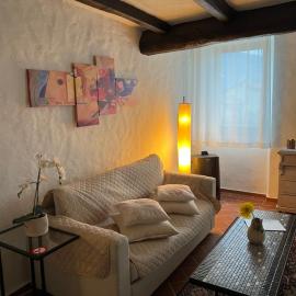 IL RUSTICO a Caslano - Offerta ultime date disponibili estate 2026!, hotel v destinaci Caslano