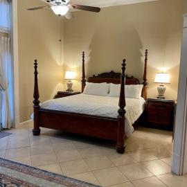 The Justin Room at The Eastland Historic Hotel: Eastland şehrinde bir otel