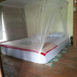 Landak River Guest House Jungle Trekking Only Booking with Us, hotel in Bukit Lawang