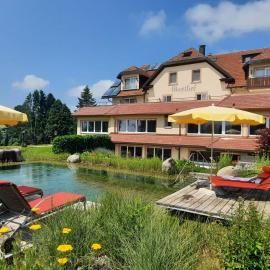 Viesnīca Hotel Gasthof Jägerhaus pilsētā Sanktpētere