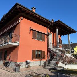 Casa Ohana, hotel in Gravellona Toce