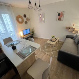 Appartement moderne Wifi Fibre et Parking privé gratuit avec balcon et ascenseur, hotel di Niort