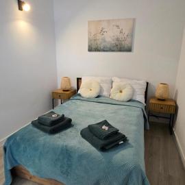 W centrum NOWY Kameralny Apartamenta, Duży Parking, FV, Luksusowo wyposażony, PlayStation 5, Balkon, Klimatyzacja, Taras, Winda, Wyposażona kuchnia