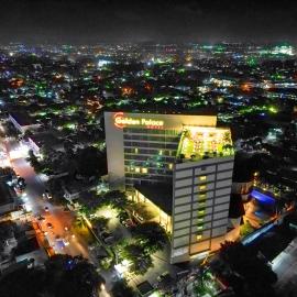 Golden Palace Hotel Lombok, hotel v mestu Mataram