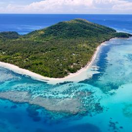 Coconut Beach Resort, Hotel in Tavewa