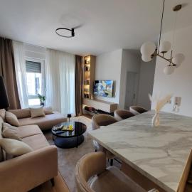 Knezev Park Lux Apartment, Hotel in Novi Sad