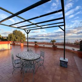 Lucrino sea House