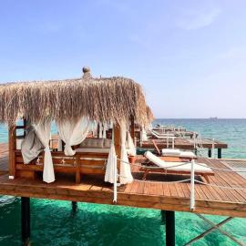 Apartments near the beach、Gastriaのホテル
