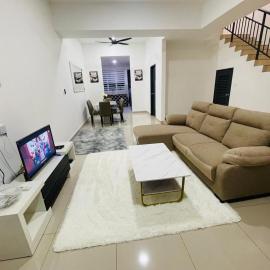 Gaya's Homestay Sri Klebang