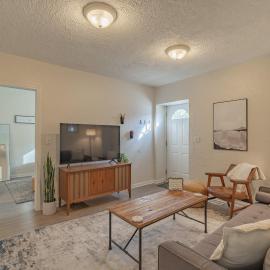 University Suite "B", hotel in Marion