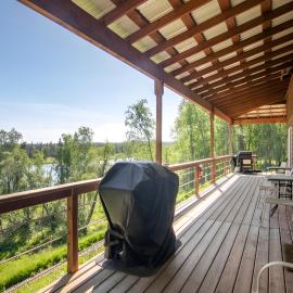 Kenai River Views & Access: Soldotna Apartment!, hotel in Soldotna
