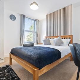 Wolverhampton Townhouse - 3BR - Business & Leisure guests, hotel in Wolverhampton