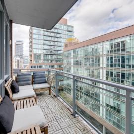 Studio Gem in the lovely Waterfront Communities, hotel v Torontu