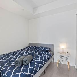 Downtown 2 bedroom Condo with Private Balcony