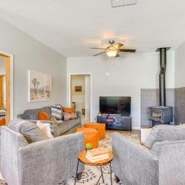 Mountain-View Hideaway w/ Patio in Pueblo!, hotel in Colorado City