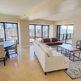 Luxurious and Spacious 2-Bedroom Condo Unit Downtown San Diego in the Heart of the Gaslamp Quarter - 30-Day Min