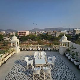 Amber in the dunes by hnh at Amer Road, Jaipur
