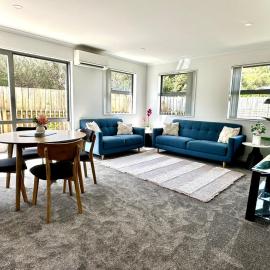 Cozy 2BR - 15min from Airport, hotel i Auckland