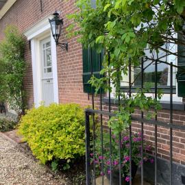 Vernieuwd luxe voorhuis - naast de molens