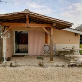 Les grandes pouges, Hotel in Saint-Avit-Saint-Nazaire