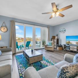 Laketown Wharf 402