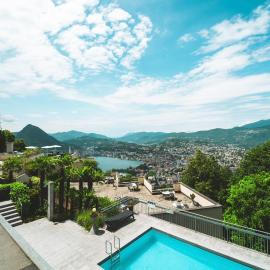 Tessa&Aurora - Incredible Lake View & Pool with Parking