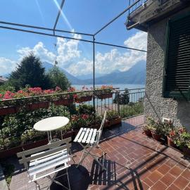 SUNSET HOUSe AIR CON Large Balcony, Unbeatable view and Peace