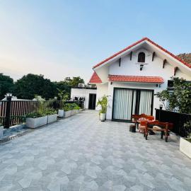 Tịnh Garden Homestay, hotel in Yên Ha