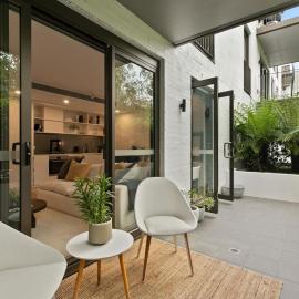 Zen Den, hotel in Kingston 