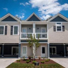Beacon Villas at Corolla Light Resort by KEES Vacations, хотел в Корола