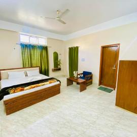 JM Suites Prasanti Hotel, hotel v destinaci Helāpākari
