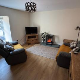 New cosy ground floor flat, hotel v destinaci Hawick