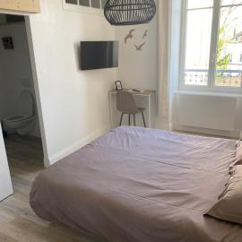 Chambre avec salle de bain privative, Louhans Centre Ville, hotel a Louhans