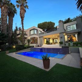 112 on Kloof Villa, hotell i Germiston